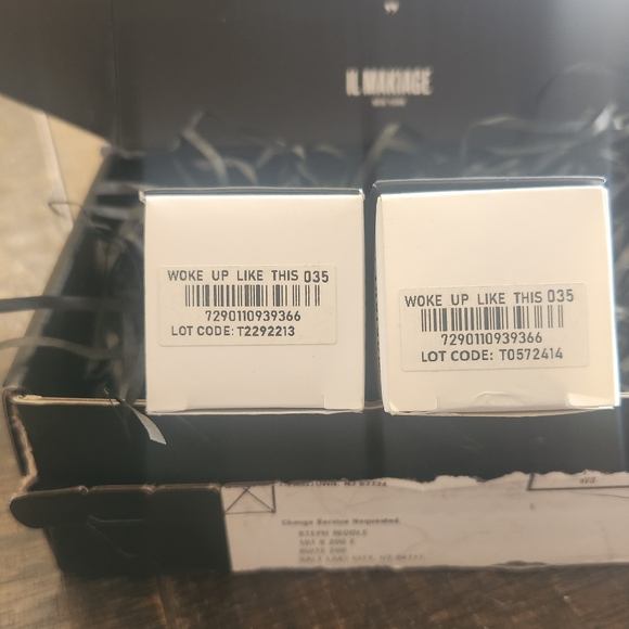 THIS HAS BEEN SOLD...IL Makiage 'I Woke Up Like This' bade/foundation shade 35. - Picture 3 of 4